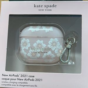 Brand new never used. Kade Spade case for airpod pros .